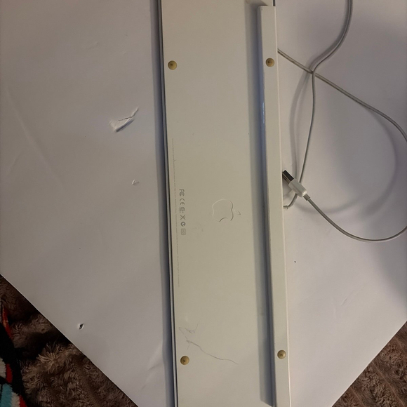 Apple slim USB Wired Keyboard A1243 - Picture 4 of 5